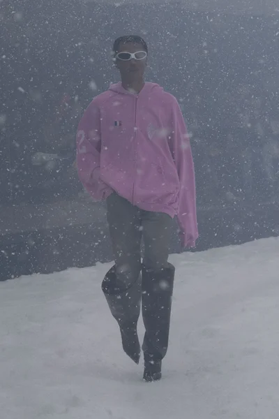 Look 36